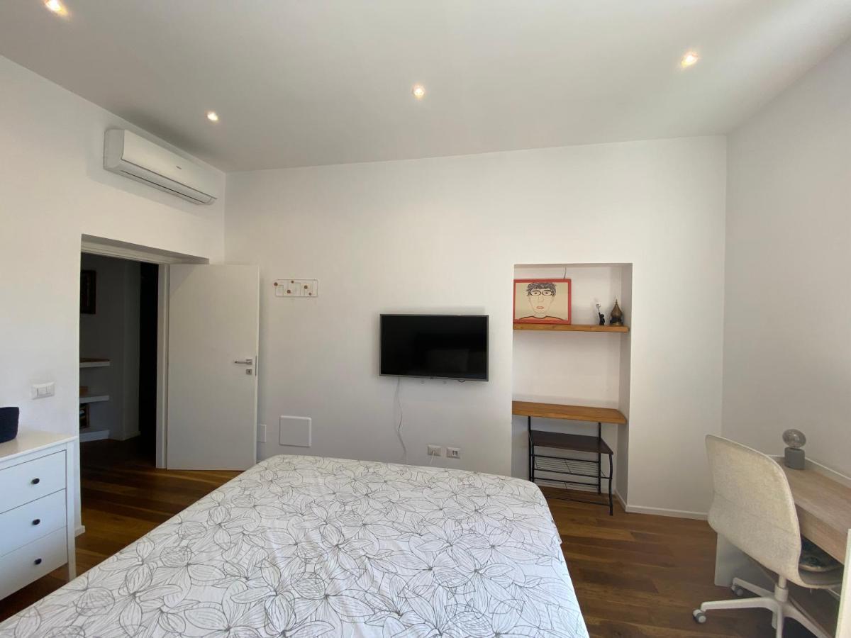 Leopardi Sweet Home Roma Esterno foto